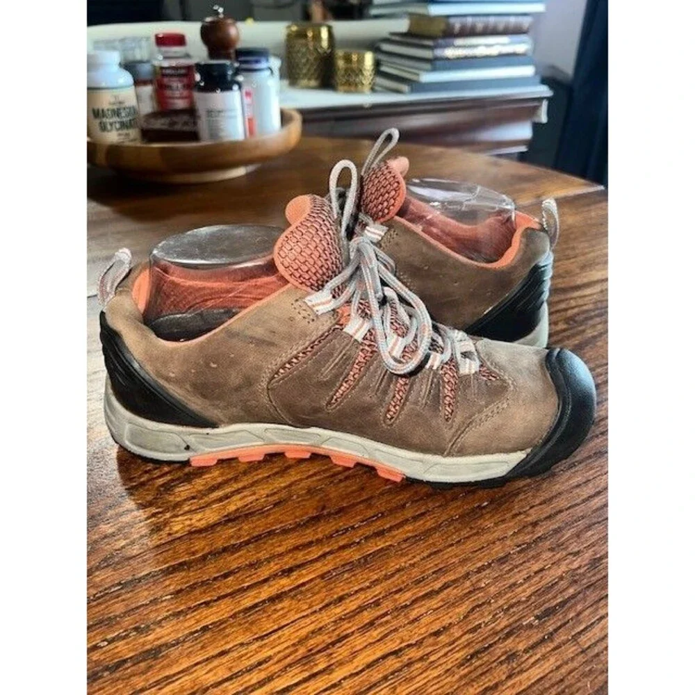 Keen Wm’s 8.5M Bryce Low Waterproof KEEN DRY Hiking Shoes